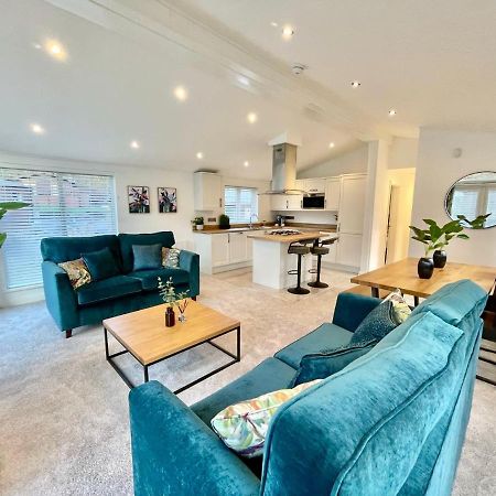 Thirlmere 4 Luxury Lodge At White Cross Bay Уиндермер Екстериор снимка