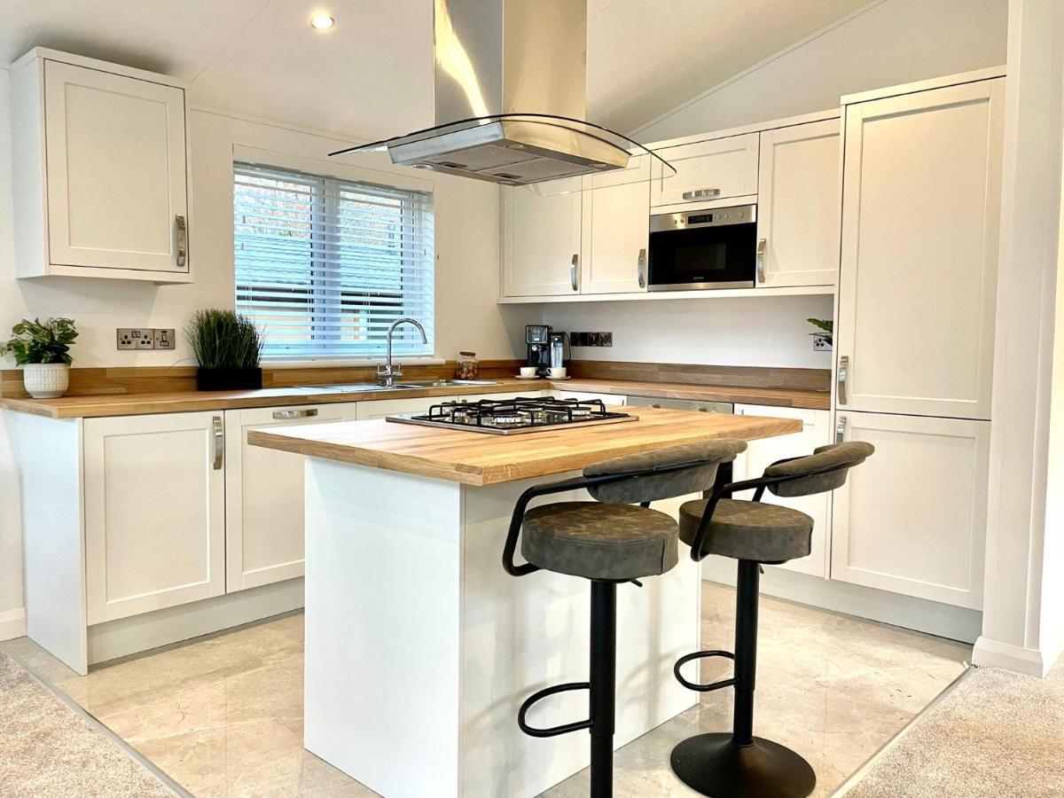 Thirlmere 4 Luxury Lodge At White Cross Bay Уиндермер Екстериор снимка